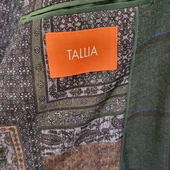 SOLD Green windowpane check plaid blazer - Picture 3 of 5